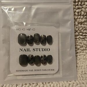Handmade Grey And Black Leopard Press-On Toenail Set